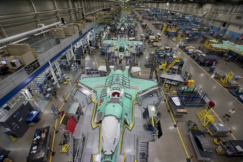 Momentum tours F35 Joint Strike Fighter manufacturing facility at Fort