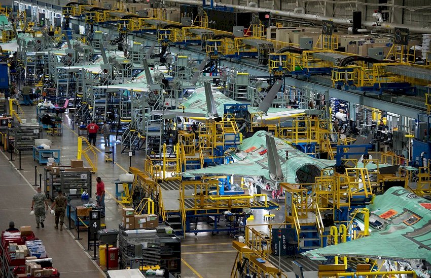 Momentum tours F35 Joint Strike Fighter manufacturing facility at Fort